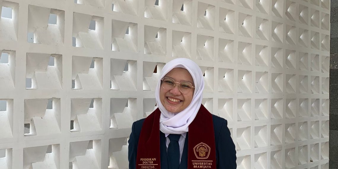 Aktif Berorganisasi Kunci Wisudawan FK UB Raih IPK 3,96